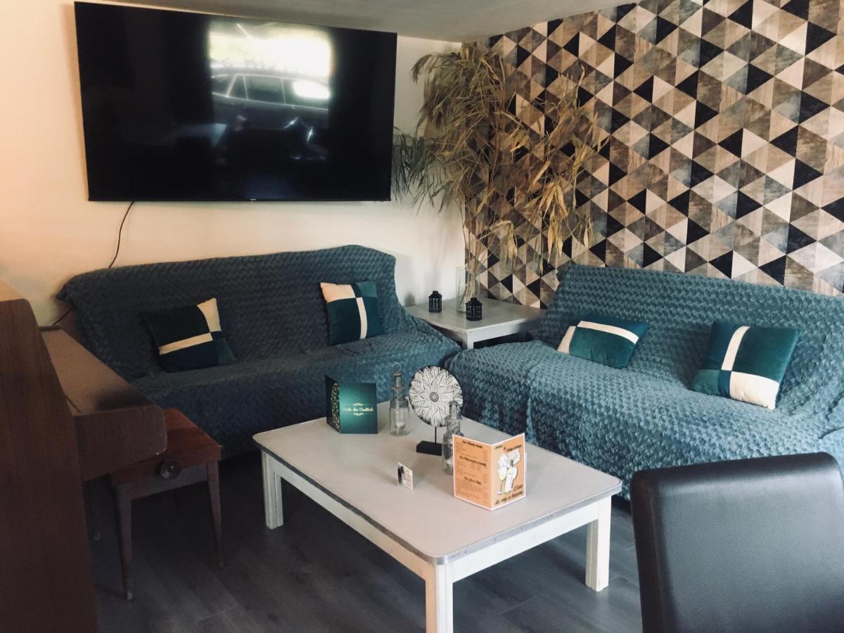 Auberge Du Relais D Auniac Hotel Bar Restaurant Piscine 앵갈라스노작 외부 사진