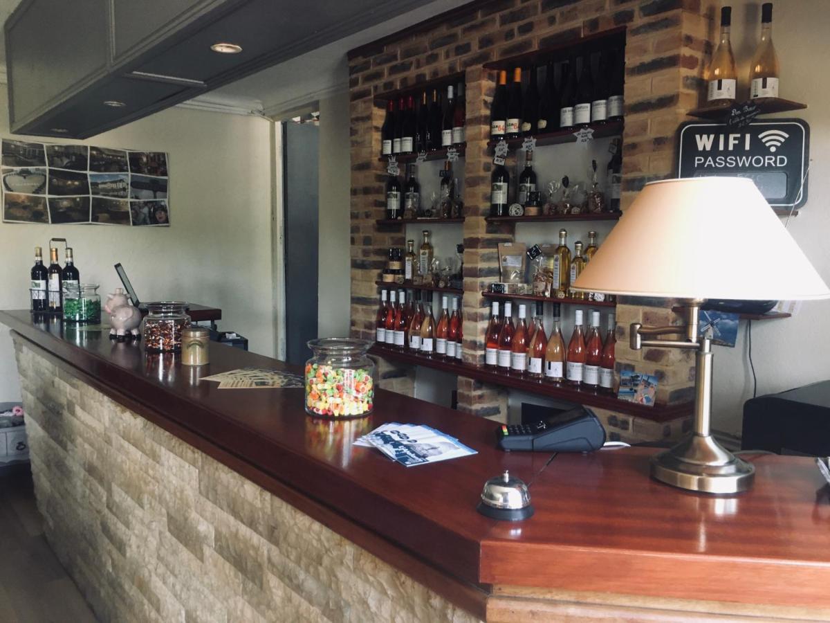 Auberge Du Relais D Auniac Hotel Bar Restaurant Piscine 앵갈라스노작 외부 사진